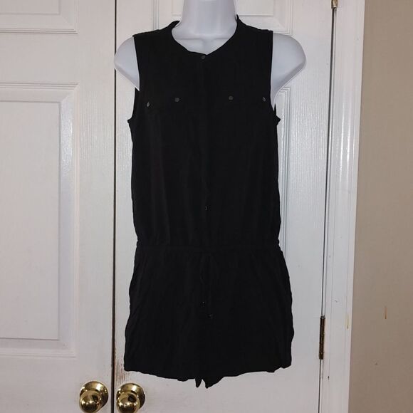 Banana Republic Factory  black  short romper Sz 4 - Picture 1 of 6
